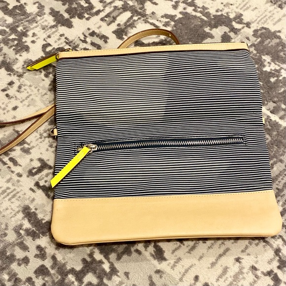 NWOT! Stella & Dot Waverly Clutch/Crossbody - Picture 5 of 5
